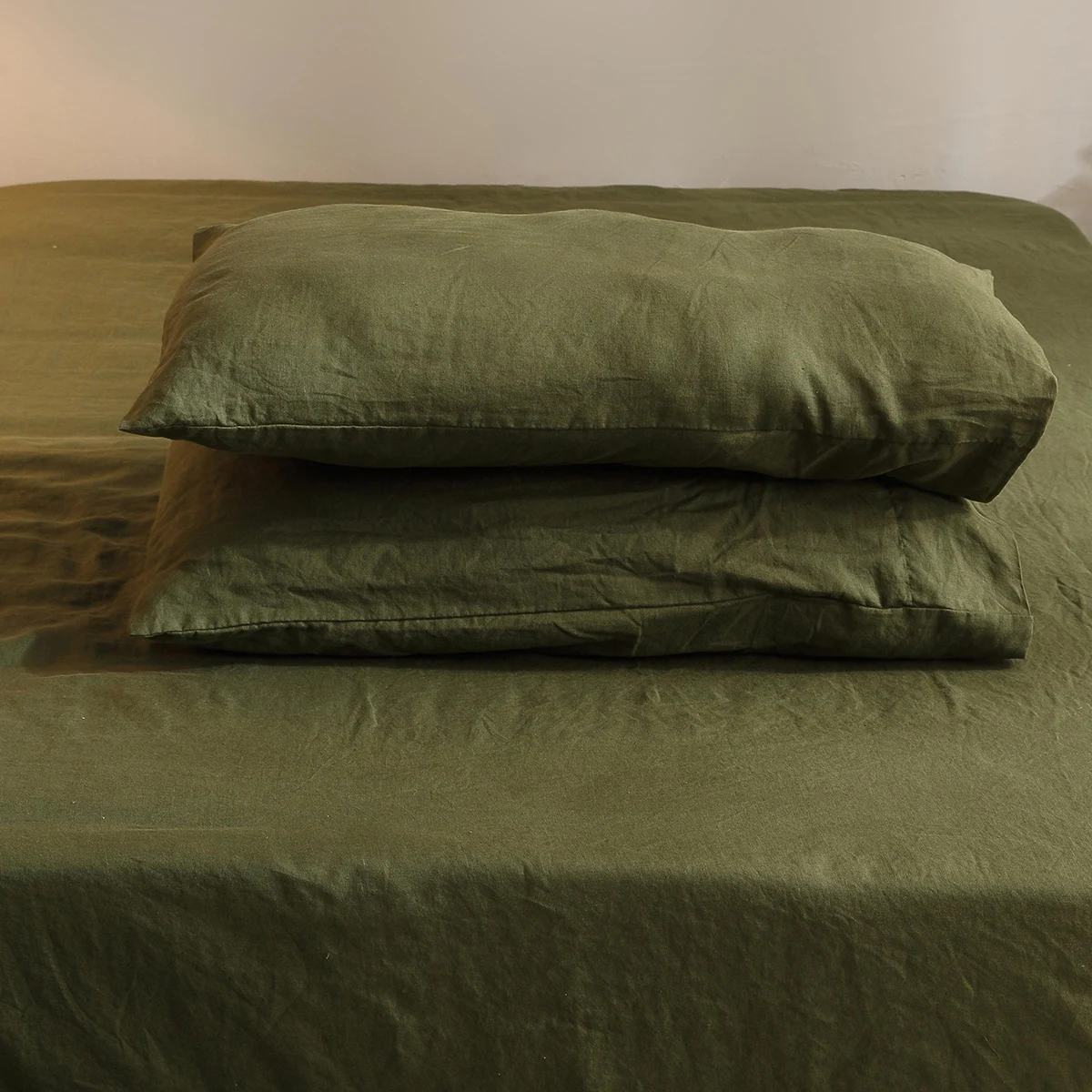 طقم مفارش أسِرة من الكتان الخا - مراجعة Fitted Bed Sheets Deep Pocket وسعره